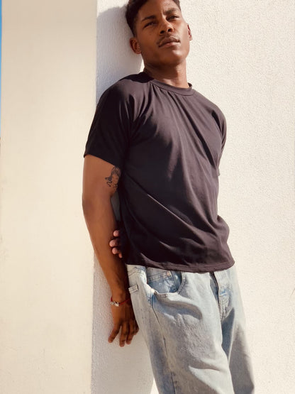 Classic Essential Black Tee